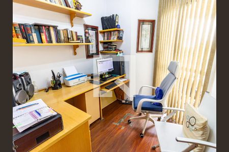 Apartamento à venda com 100m², 3 quartos e 1 vaga Apartamento à venda com 100m², 3 quartos e 1 vagaQuarto