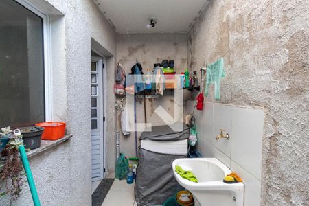 Casa de condomínio à venda com 61m², 2 quartos e 1 vaga Casa de condomínio à venda com 61m², 2 quartos e 1 vagaLavanderia