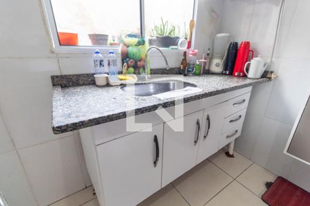 Casa de condomínio à venda com 61m², 2 quartos e 1 vaga Casa de condomínio à venda com 61m², 2 quartos e 1 vagaCozinha