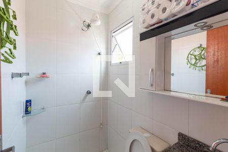 Casa de condomínio à venda com 61m², 2 quartos e 1 vaga Casa de condomínio à venda com 61m², 2 quartos e 1 vagaBanheiro da Suíte 2