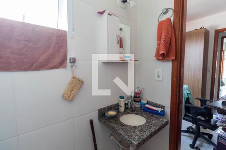 Banheiro da Suíte 1 de casa de condomínio à venda com 2 quartos, 61m² em Cidade Lider, São Paulo