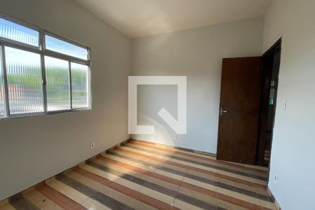 Quarto 1 de casa para alugar com 2 quartos, 50m² em Jardim Olavo Bilac, Duque de Caxias