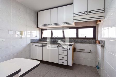 Apartamento para alugar com 190m², 3 quartos e 3 vagasCozinha 