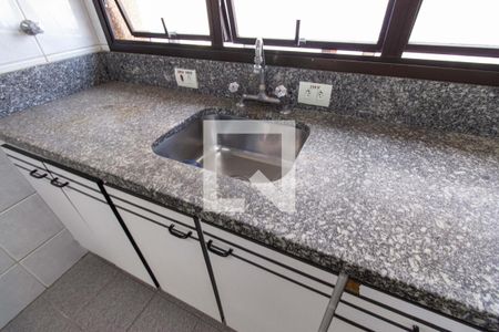 Apartamento para alugar com 190m², 3 quartos e 3 vagasCozinha 