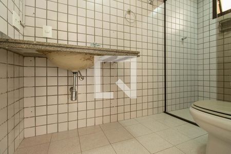 Apartamento para alugar com 190m², 3 quartos e 3 vagasBanheiro 2