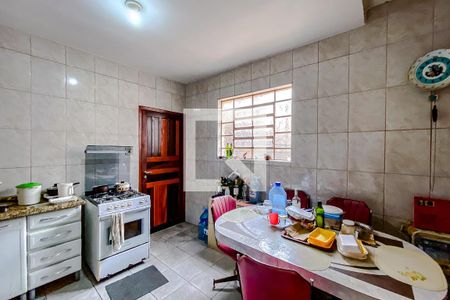 Casa à venda com 170m², 5 quartos e 5 vagasCozinha