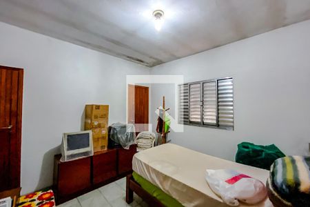 Casa à venda com 170m², 5 quartos e 5 vagasQuarto 2