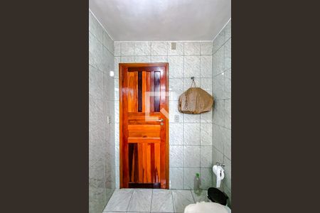 Casa à venda com 170m², 5 quartos e 5 vagasBanheiro