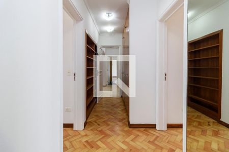 Apartamento para alugar com 170m², 4 quartos e 2 vagasCorredor
