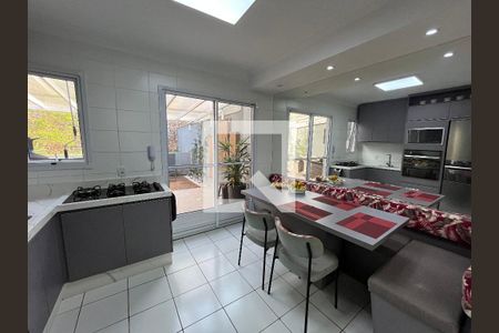Casa de condomínio para alugar com 120m², 3 quartos e 2 vagas Casa de condomínio para alugar com 120m², 3 quartos e 2 vagasCozinha