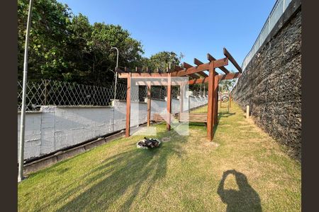Casa de condomínio para alugar com 120m², 3 quartos e 2 vagas Casa de condomínio para alugar com 120m², 3 quartos e 2 vagasÁrea externa