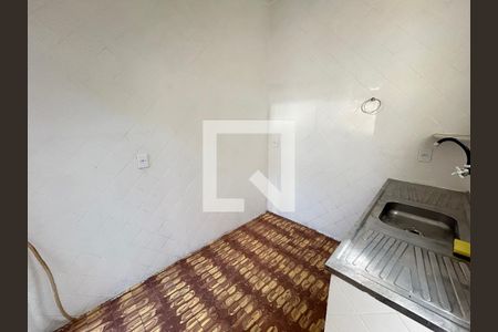 Casa para alugar com 60m², 2 quartos e 1 vagaCozinha