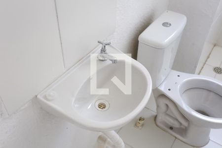 Apartamento para alugar com 42m², 2 quartos e sem vaga Apartamento para alugar com 42m², 2 quartos e sem vagaBanheiro