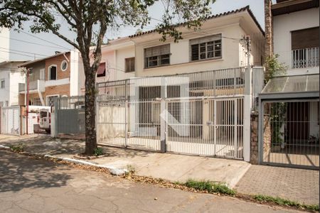Fachada de casa à venda com 3 quartos, 180m² em Planalto Paulista, São Paulo