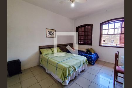 Casa à venda com 485m², 4 quartos e 4 vagas Casa à venda com 485m², 4 quartos e 4 vagasQuarto 2