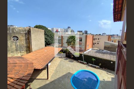 Casa à venda com 485m², 4 quartos e 4 vagas Casa à venda com 485m², 4 quartos e 4 vagasVista da Varanda