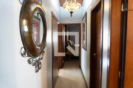 CORREDOR de casa para alugar com 3 quartos, 276m² em Cândida Ferreira, Contagem