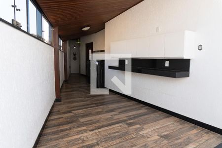 Varanda de casa para alugar com 3 quartos, 276m² em Cândida Ferreira, Contagem
