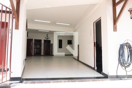 Casa para alugar com 276m², 3 quartos e 3 vagas Casa para alugar com 276m², 3 quartos e 3 vagasGaragem