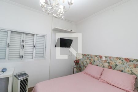 Casa à venda com 250m², 3 quartos e 3 vagasSuíte 2