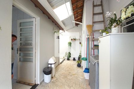 Casa à venda com 95m², 4 quartos e 4 vagasCozinha e Área de Serviço