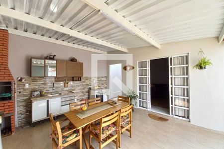 Casa à venda com 95m², 4 quartos e 4 vagasÁrea comum - Churrasqueira