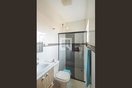 Casa à venda com 276m², 3 quartos e 4 vagas Casa à venda com 276m², 3 quartos e 4 vagasBanheiro da Suíte 2