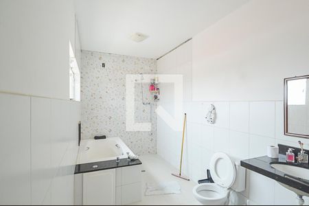 Casa à venda com 276m², 3 quartos e 4 vagas Casa à venda com 276m², 3 quartos e 4 vagasBanheiro da Suíte 3