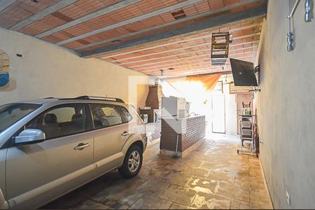 Casa à venda com 276m², 3 quartos e 4 vagas Casa à venda com 276m², 3 quartos e 4 vagasGaragem