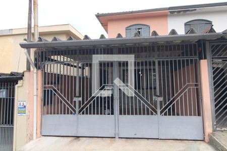 Casa à venda com 100m², 3 quartos e 2 vagasFachada