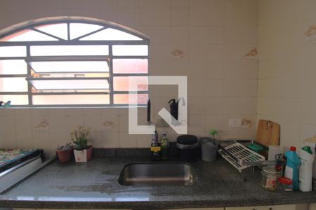 Casa à venda com 100m², 3 quartos e 2 vagasCozinha