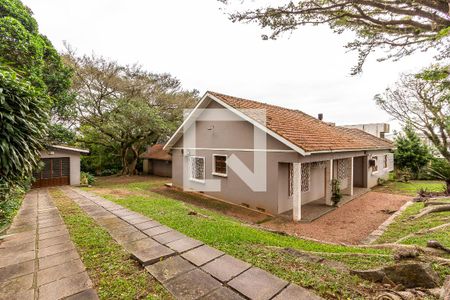 Casa à venda com 218m², 5 quartos e 1 vagaFachada da Casa