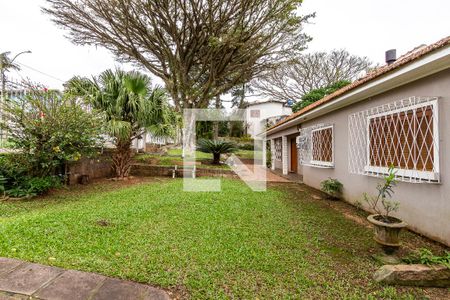 Casa à venda com 218m², 5 quartos e 1 vagaPátio