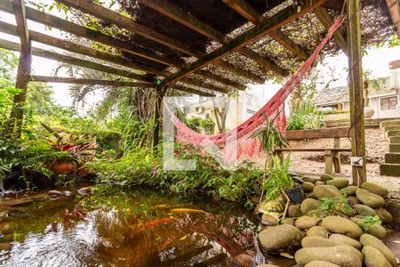 Casa à venda com 218m², 5 quartos e 1 vagaPátio