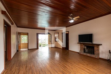 Sala de casa à venda com 5 quartos, 218m² em Espírito Santo, Porto Alegre