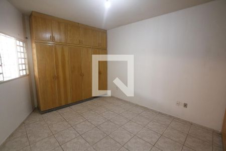 Suíte de casa para alugar com 3 quartos, 200m² em Setor Faiçalville, Goiânia