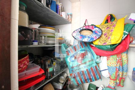 Casa de condomínio à venda com 350m², 4 quartos e 3 vagasDespensa