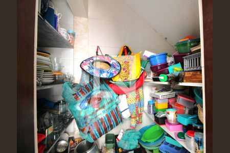 Casa de condomínio à venda com 350m², 4 quartos e 3 vagasDespensa