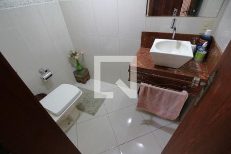 Casa de condomínio à venda com 350m², 4 quartos e 3 vagasLavabo