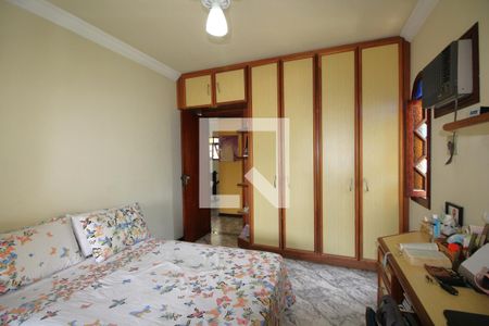 Casa de condomínio à venda com 350m², 4 quartos e 3 vagasQuarto 1