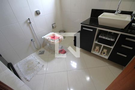 Casa de condomínio à venda com 350m², 4 quartos e 3 vagasBanheiro Social