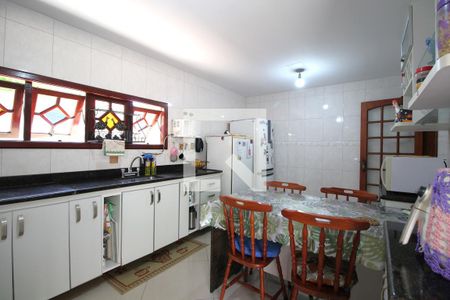 Casa de condomínio à venda com 350m², 4 quartos e 3 vagasCozinha