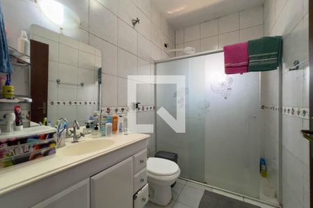 Casa à venda com 148m², 3 quartos e 2 vagasBanheiro