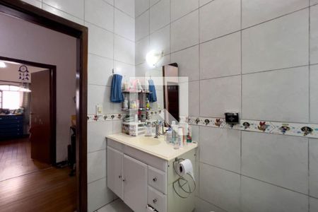 Casa à venda com 148m², 3 quartos e 2 vagasBanheiro