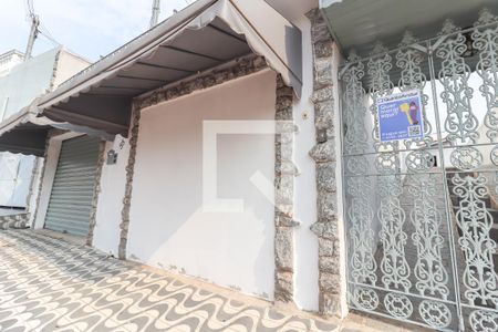 Casa à venda com 244m², 4 quartos e 3 vagasFachada