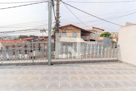 Casa à venda com 244m², 4 quartos e 3 vagasVaranda