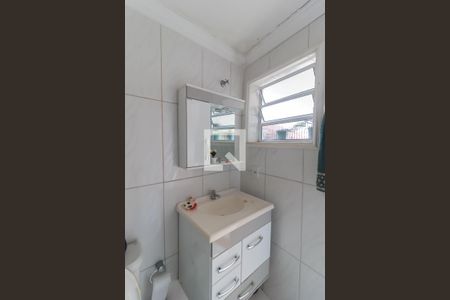 Casa à venda com 244m², 4 quartos e 3 vagasBanheiro externo