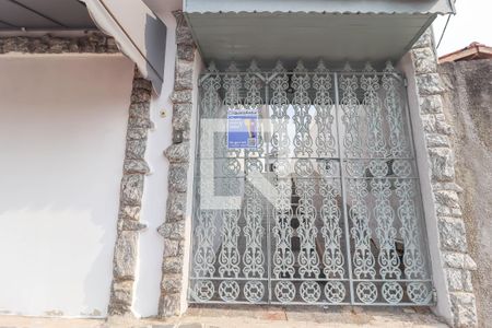 Casa à venda com 244m², 4 quartos e 3 vagasFachada