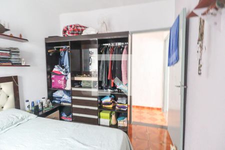 Casa à venda com 244m², 4 quartos e 3 vagasQuarto 2