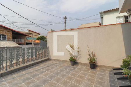 Casa à venda com 244m², 4 quartos e 3 vagasVaranda